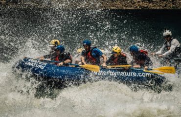Rafting the Zambezi30
